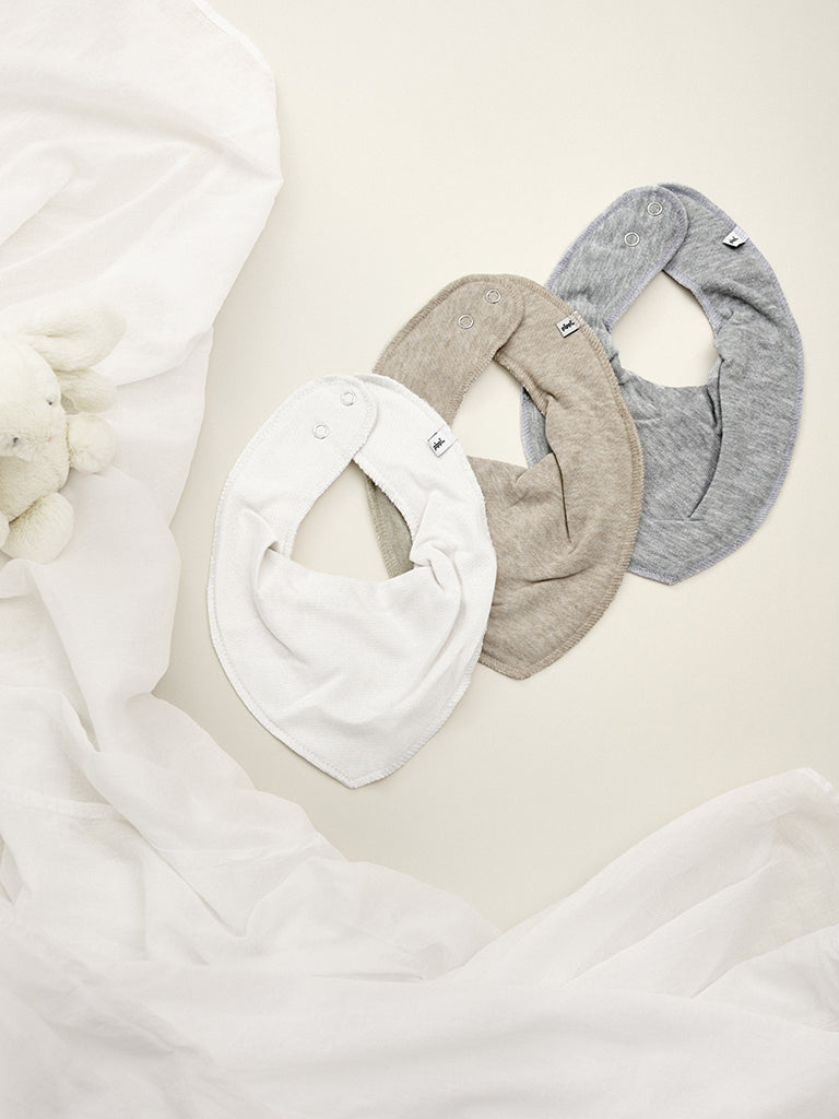 Beige dregglis, bib till baby. Dreggel scarves sand färgad till bebis flicka och pojke. Unisex scarf från
Pippi - Bandana Bib - Absorbent
1402