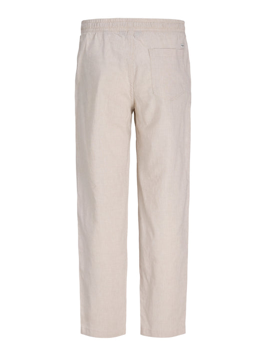 Beige ljus linnebyxa till ungdom kille. Sandfärgade linnebyxor från Jack and Jones Junior till pojke.
JPSTKARL BREEZE JOGGER JNR
12294630
