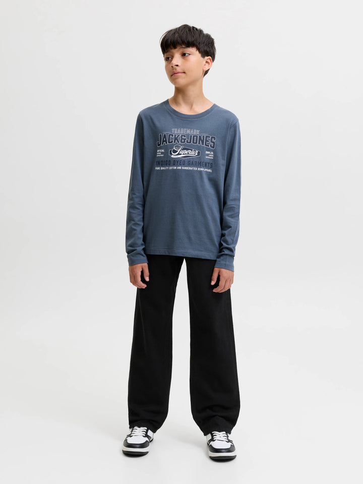 Chris Original svarta relaxed fit jeans från Jack & Jones Junior med hög midja och femficksmodell.