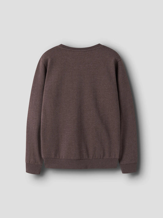 Brun långärmad sweatshirt tröja med rund o-neck till pojke. Barnkläder sweat tröja till ungdom kille.
NKMVIMO LS SWEAT BRU NOOS
13220321