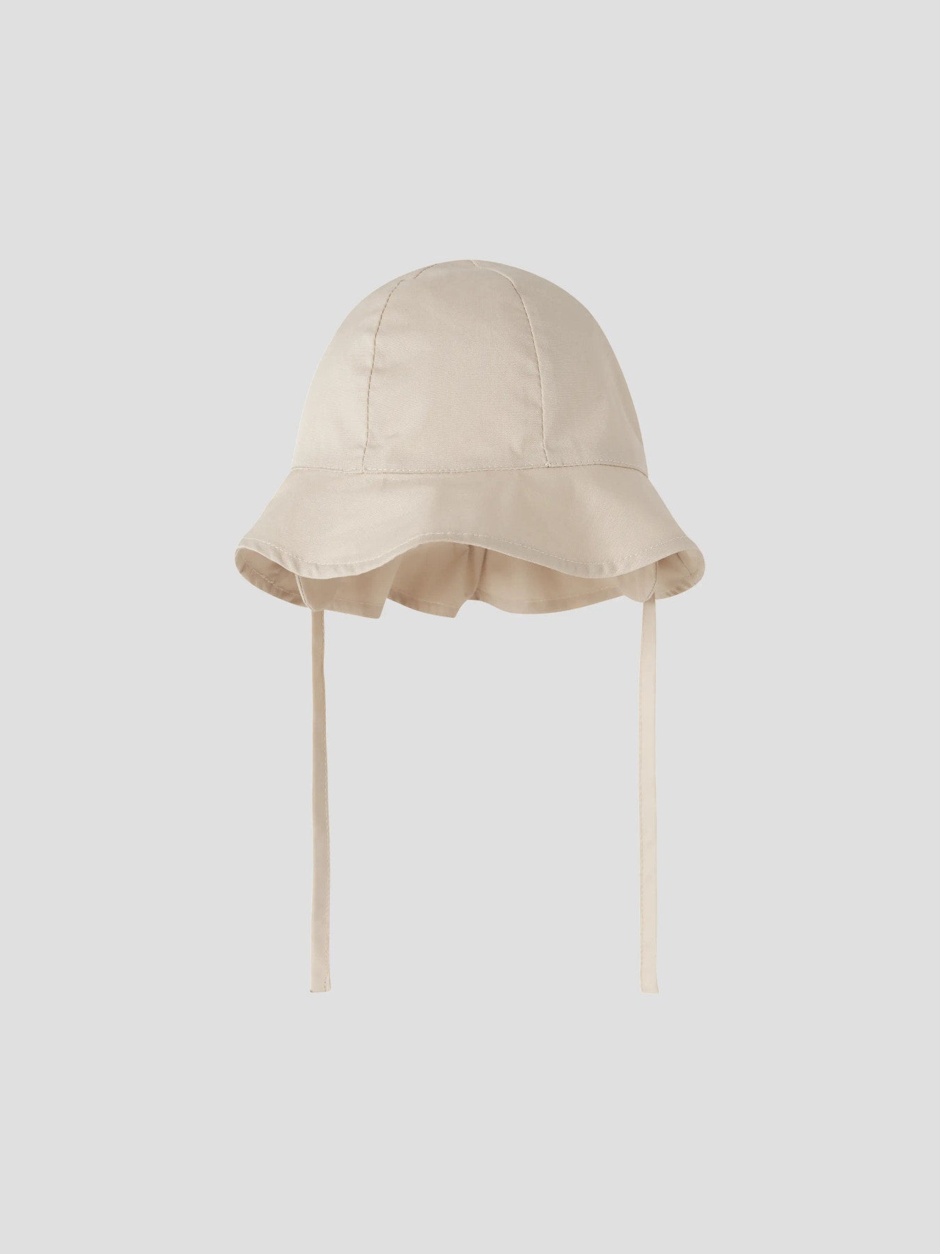 Beige enfärgad solhatt till bebis pojke och flicka. Baby uv hatt som skyddar din lilla bebis mot solens strålar.
NBNZILU UV HAT W/ EARFLAPS
13226586