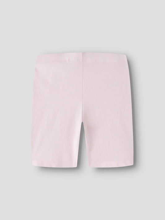 Ljus rosa cykelbyxor, korta biker leggings shorts till flicka från Name ti.
NKFVIVIAN SHORT LEGGING NOOS
13228199