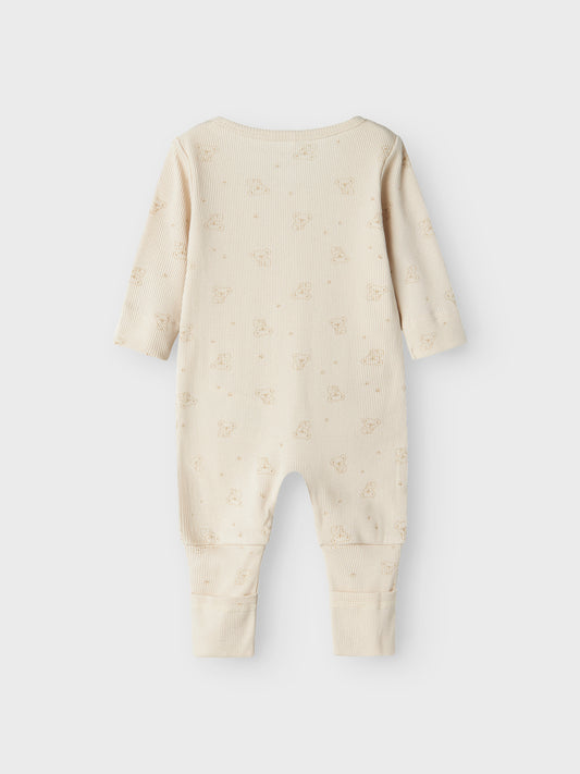 Ribbad baby pyjamas till nyfödd bebis flicka och pojke. Ekologisk baby pyjamas med dragkedja mönstrad med koala björnar. Pyjamas med valbar fot, så du väljer själv om du vill ge din baby pojke och bebis flicka pyjamas med fot eller utan fot.
NBNNIGHTSUIT ZIP FF RAINY KOALA NOOS
13232747