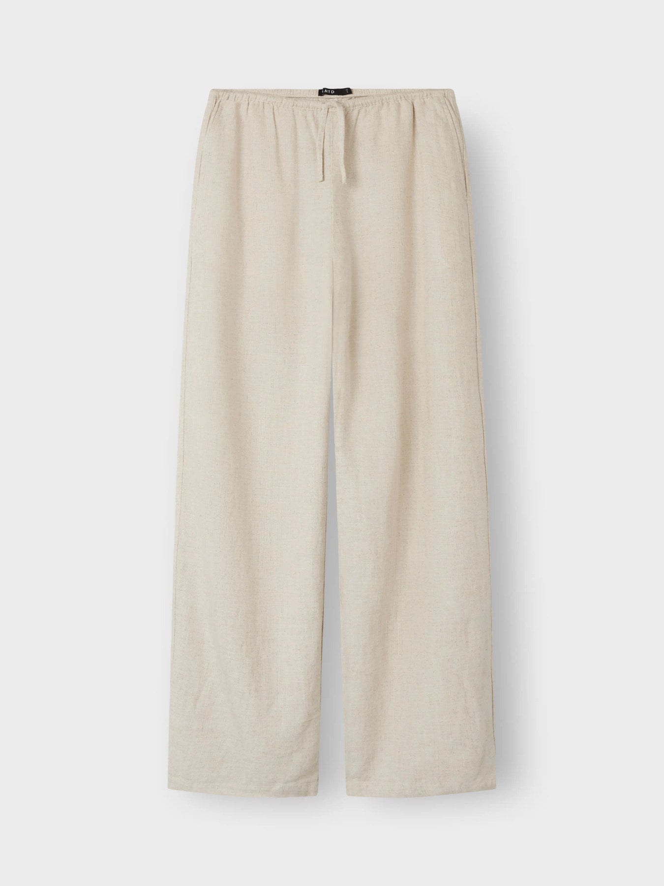 Beige linnebyxa till flicka. Tjej byxor i lin från LMTD. Linnebyxor till ungdom tjej.
NLFFINEN LW WIDE PANT NOOS
13243063