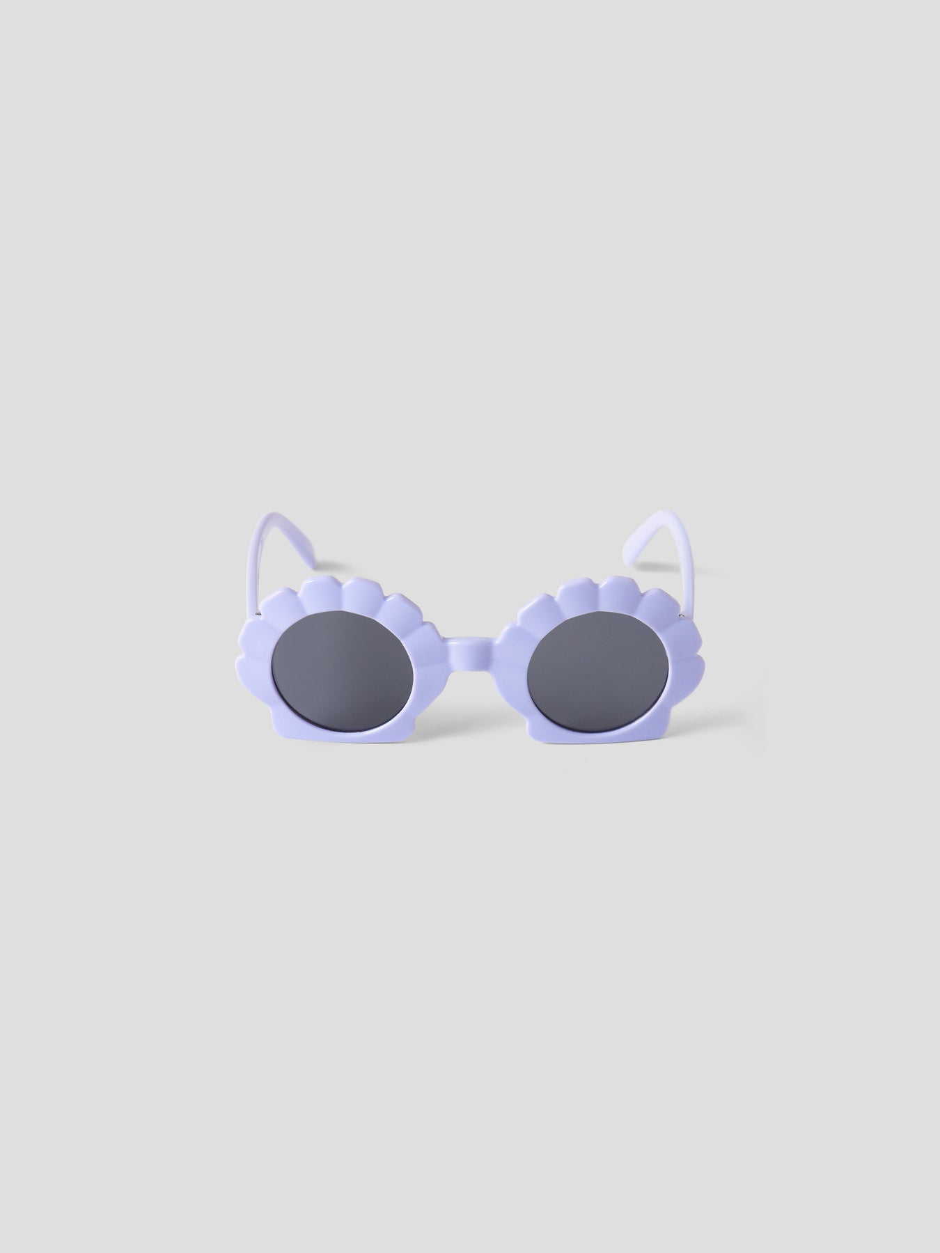 Lila blomformade sol glasögon till liten flicka. Solbrillor, solglasögon till flicka från Name it.
NMFFRANA SUNGLASSES
13251872