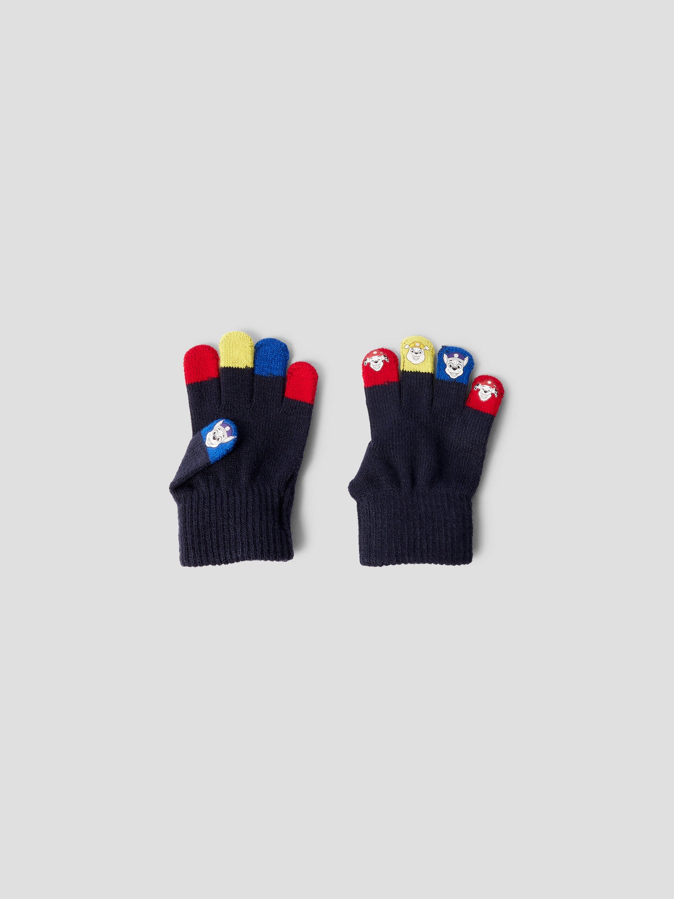 Färgglada Paw Patrol vantar till pojke. Roliga barn vantar från Name it.
NMMJACOB PAW MAGIC GLOVES CPLG
13252081