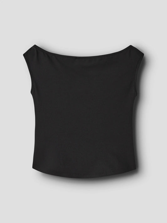 Svart enfärgad linne med rynkade sidor till flicka. Topp snygg cool topp till flicka från Name it.
NKFHELGU SLIM SH TANK TOP
13255846