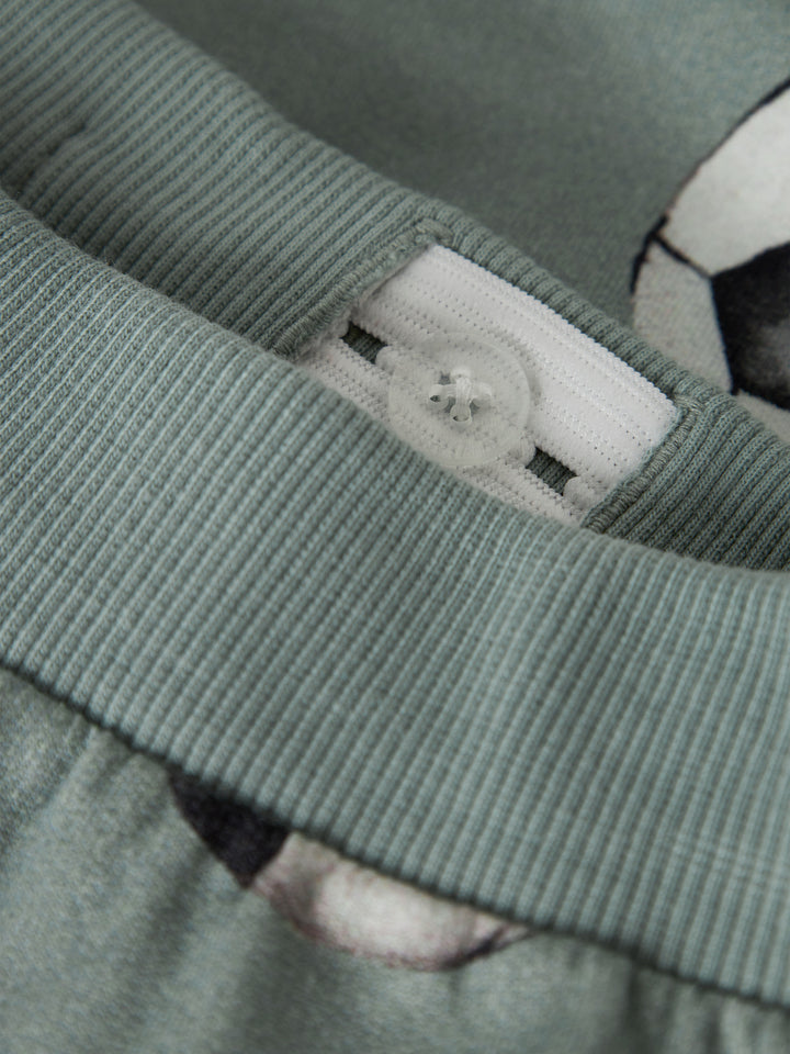 Name It Louie Sweatpants Med Fotbollsmönster Green Milieu Barn Till Pojke
