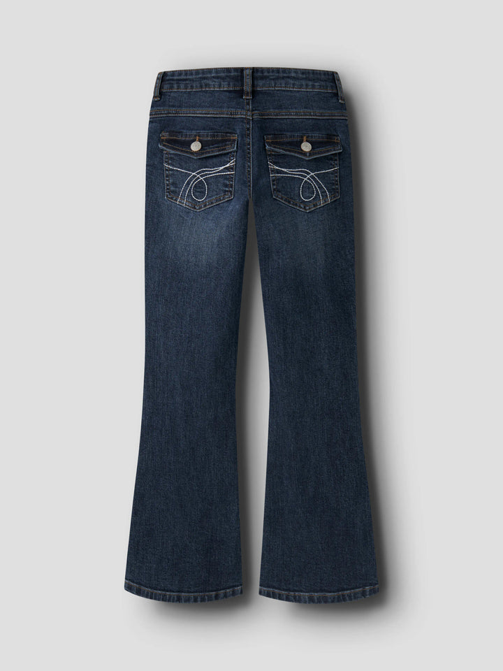 Mörkblå bootcut jeans med broderade bakfickor med lock och låg midja för flicka från Name It.