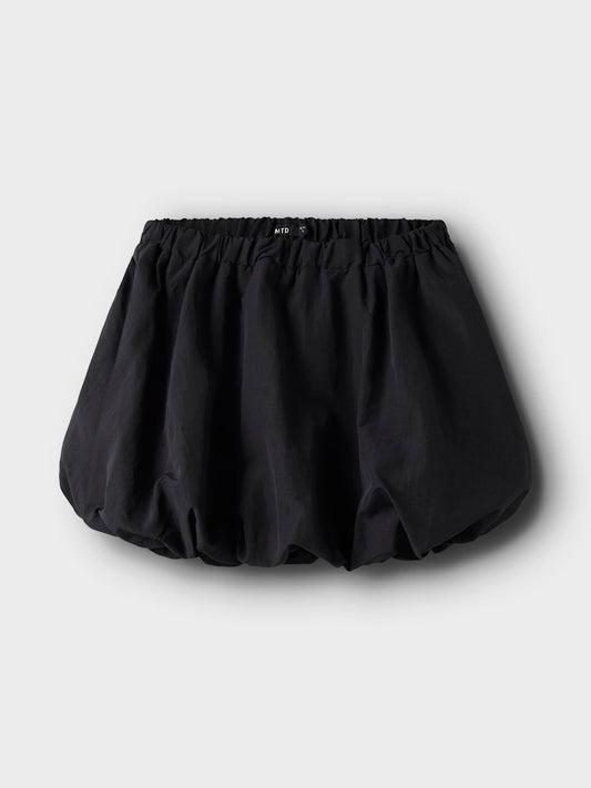 Svart ballong kjol till ungdom tjej. Trendig snygg kort kjol från LMTD.
NLFRIBAL SHORT BALLOON SKIRT
13249855