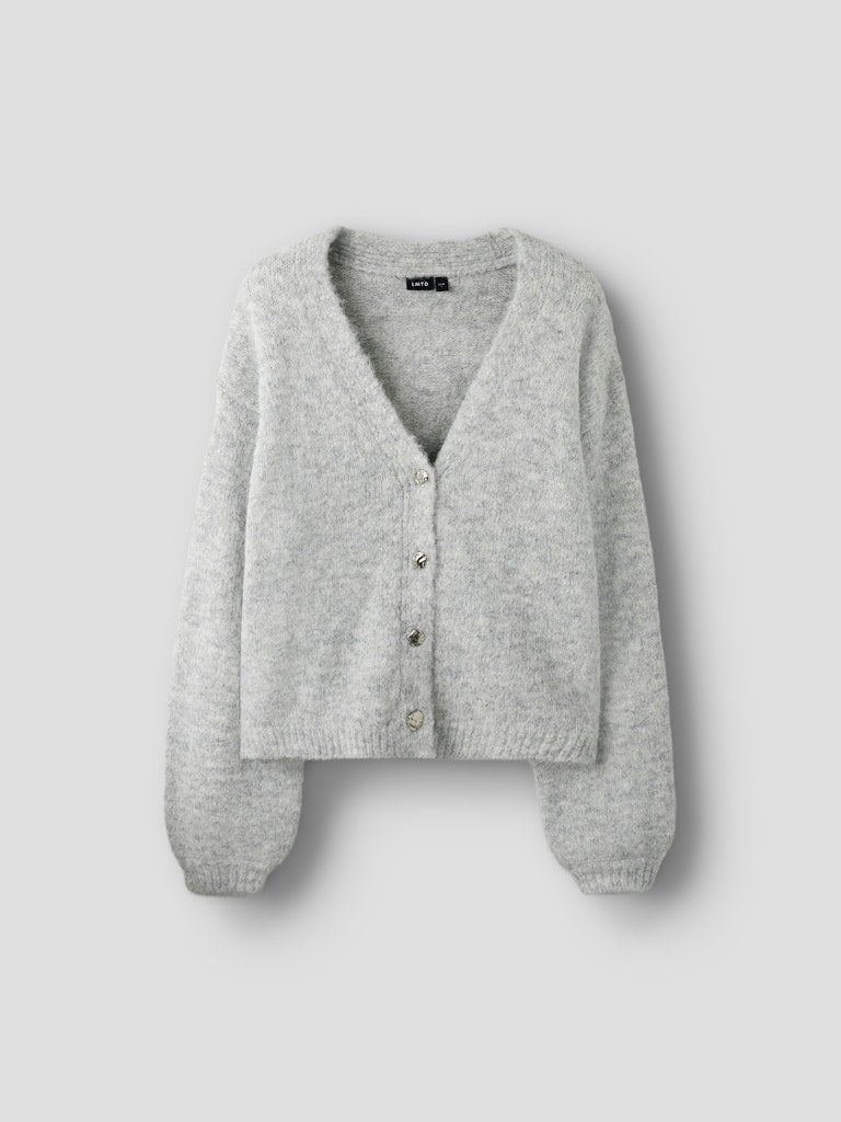 Ljus grå stickad v-ringad kofta till tjej. Cardigan till ungdom flicka från LMTD. Snygg, stilren och mysig.
NLFBULLO LS SHORT V-NECK KNIT CARDIGAN
13258399