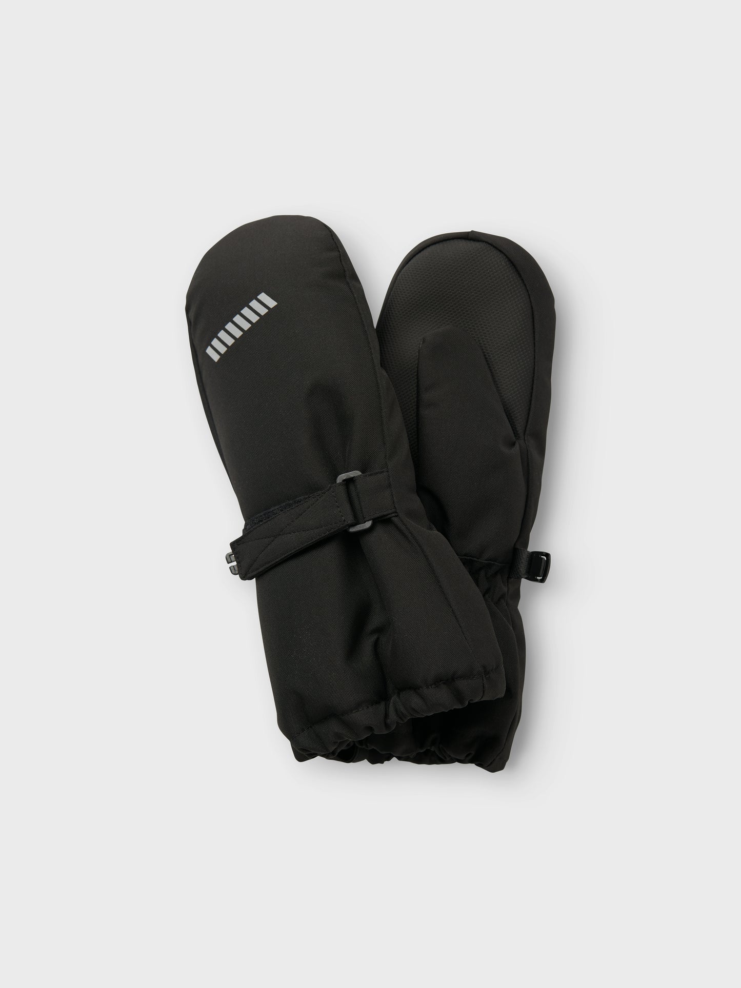 Varma barn handskar
Svarta handskar till barn med varmt ull foder.
Produkttyp : Vantar
Funktionalitet: Vattentäthet 10 000 mm, Andningsförmåga 4 000 g/m2/24h, Hållbarhet 50 000 Martindale, vindtät
Stängning: Kardborreknäppning
Foder: Foder med ull för värme och en mjuk känsla
Vinterhandskar, vintervantar, vantar till flicka, pojke, kille och tjej.