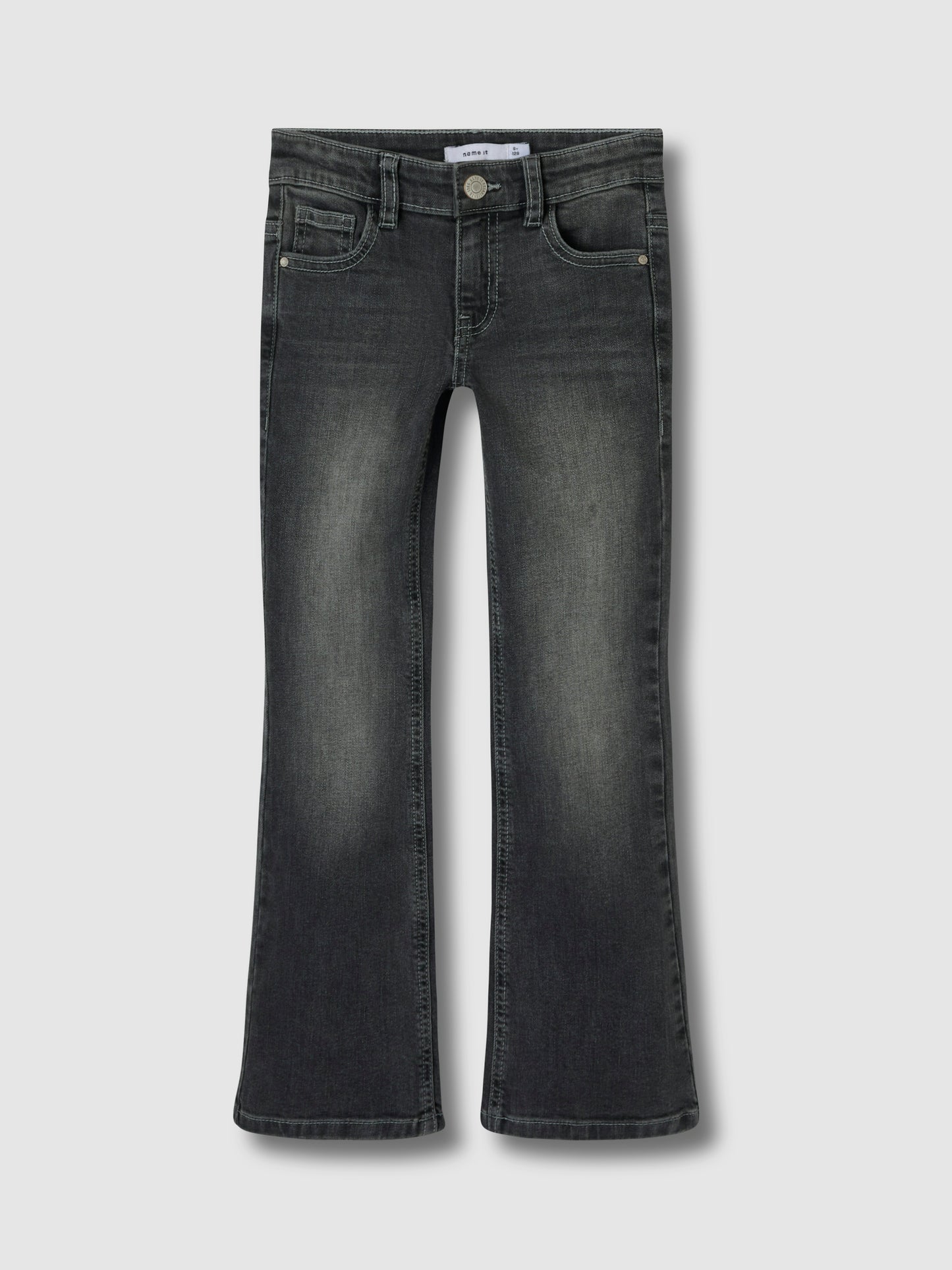 Mörk grå utsvängda jeans med bakfickor. Boot jeans till tjej, flicka från Name it.
NKFPOLLY SKINNY BOOT JEANS 8245-MD D
13236822
