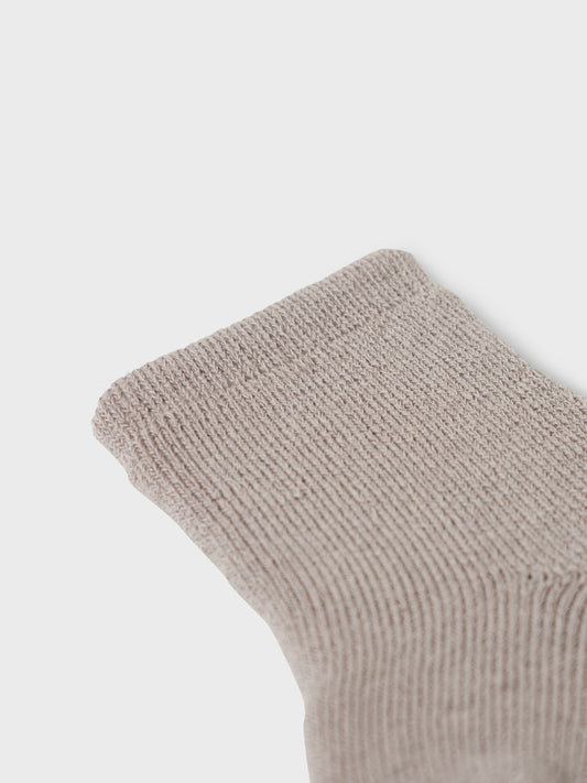 Name It Baby Waksi gråbeige ullstrumpor med 45% merinoull för baby unisex, flicka och pojke – 13228419