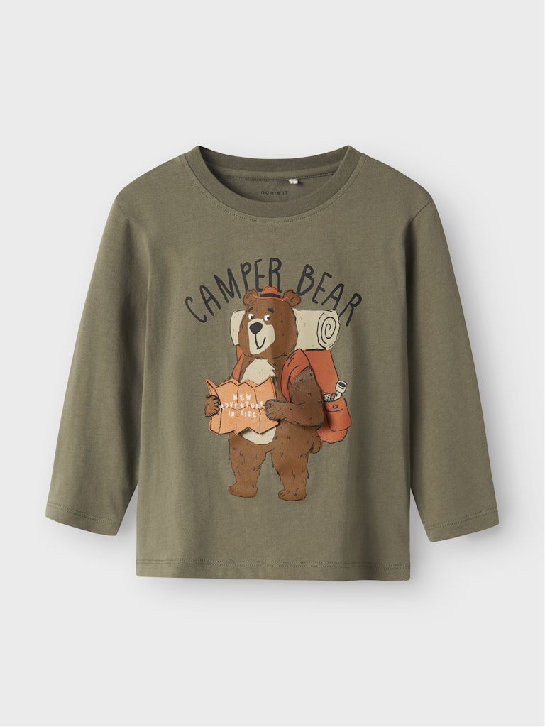 Grön björn tröja med gullig björn som campar. Långärmad t-shirt till pojke.
NMMOLEN LS NREG TOP BOX
13247871