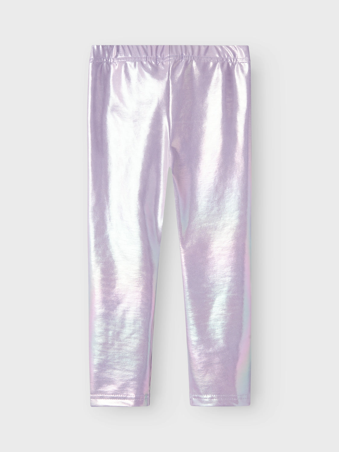 Pärlemors glimrande silver byxor i rosa och lila till flicka, tjej. Håll det enkelt och bekvämt för ditt barn att skapa en cool outfit med mjuka och stretchiga leggings. Jersey är ett lätt och stretchigt tyg med en mjuk yta och insida för en bekväm känsla och rörelsefrihet.
Produkttyp: Leggings
Midja: Låg midja
Längd/storlek: Ankellängd
Tvätt/finish: Belagd effekt för en glänsande look
Tryck: Folietryck för en glänsande look
Passform: Slim Fit