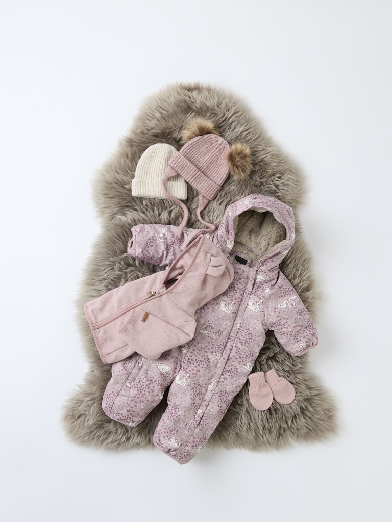 Rosa bebis fleece jacka till baby flicka. Sött fleecejacka med luva och öron.
NBNMEEKO FLEECE JACKET MELANGE
13243867