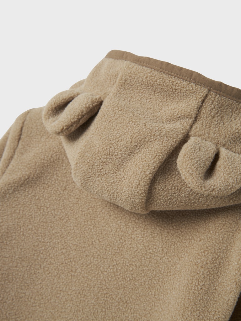 Beige baby overall i fleece. Fleeceoverall till pojke och flicka.
NBNMEEKO FLEECE SUIT1
13243868