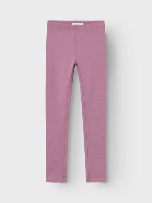 Sweatshirt leggings till flicka. Tjej byxor i legging modell. Lägg nytt liv till ditt barns garderob med tidlösa och bekväma basstilar som matchar alla tillfällen och årstid. Borstad sweatshirt har en mjuk insida för en bekväm känsla. Stiltyp: Leggings