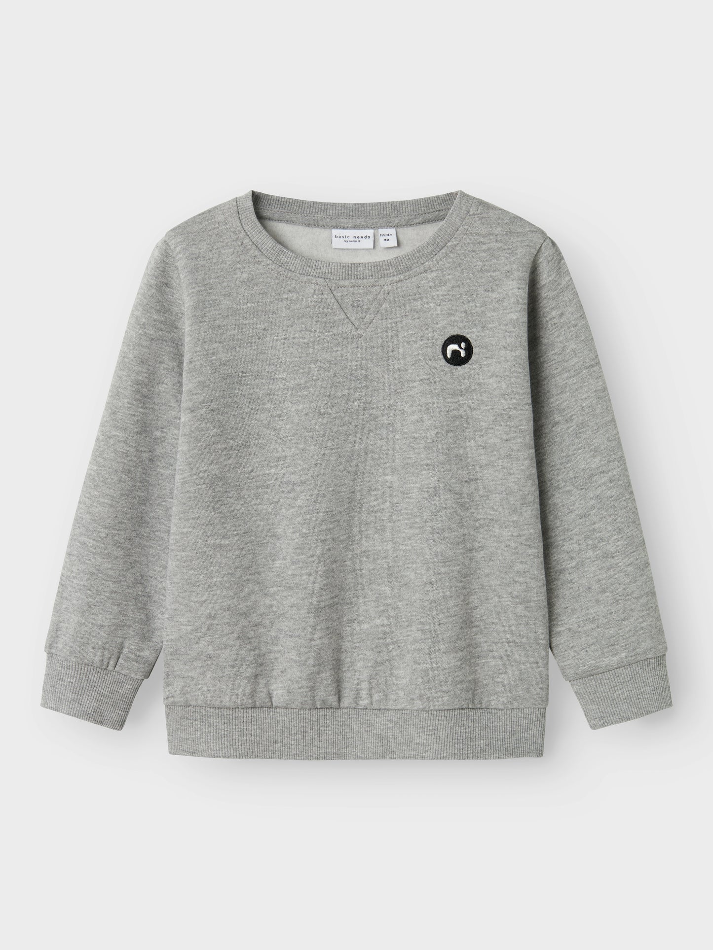 Grå långärmad sweat tröja till pojke, pojke. Barnkläder från Name it.
NMMVIMO LS SWEAT BRU NOOS
13220379