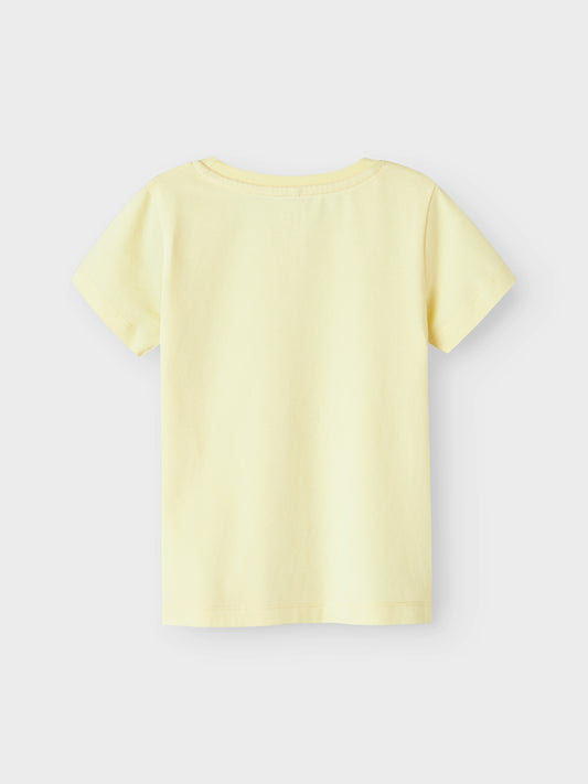 Gul kortärmad topp till flicka. Tjej t-shirt helvit i ekologisk bomull.
NMFVIBBI SS TOP NOOS
13240375