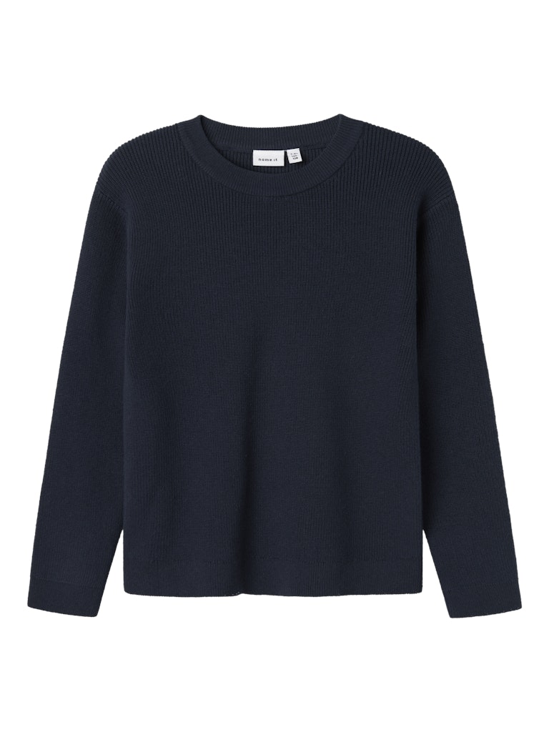 Klassiskt blå stickad o-neck tröja till pojke. Stickad pullover från Name it till kille, barn och ungdom.
NKMNESOLLE LS PULLOVER KNIT NOOS
13245038