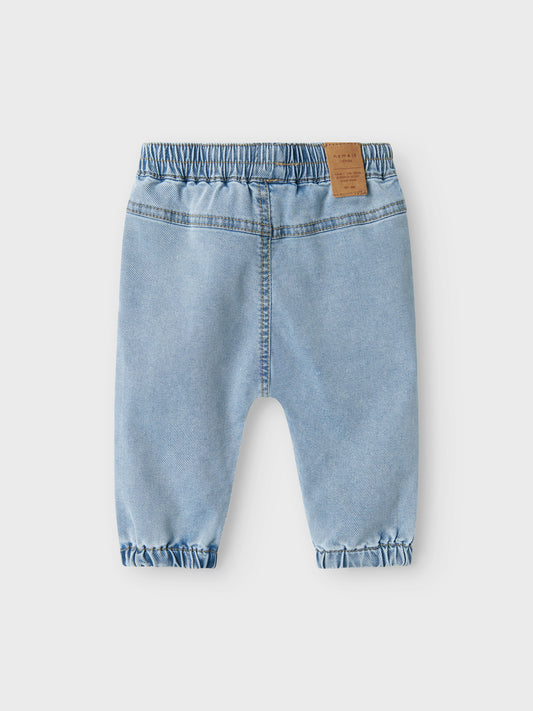 Ljus blå baby jeans till pojke. Bebis byxor till nyfödd kille från Name it.
NBMBEN R JEANS 1495-YB D
13240578