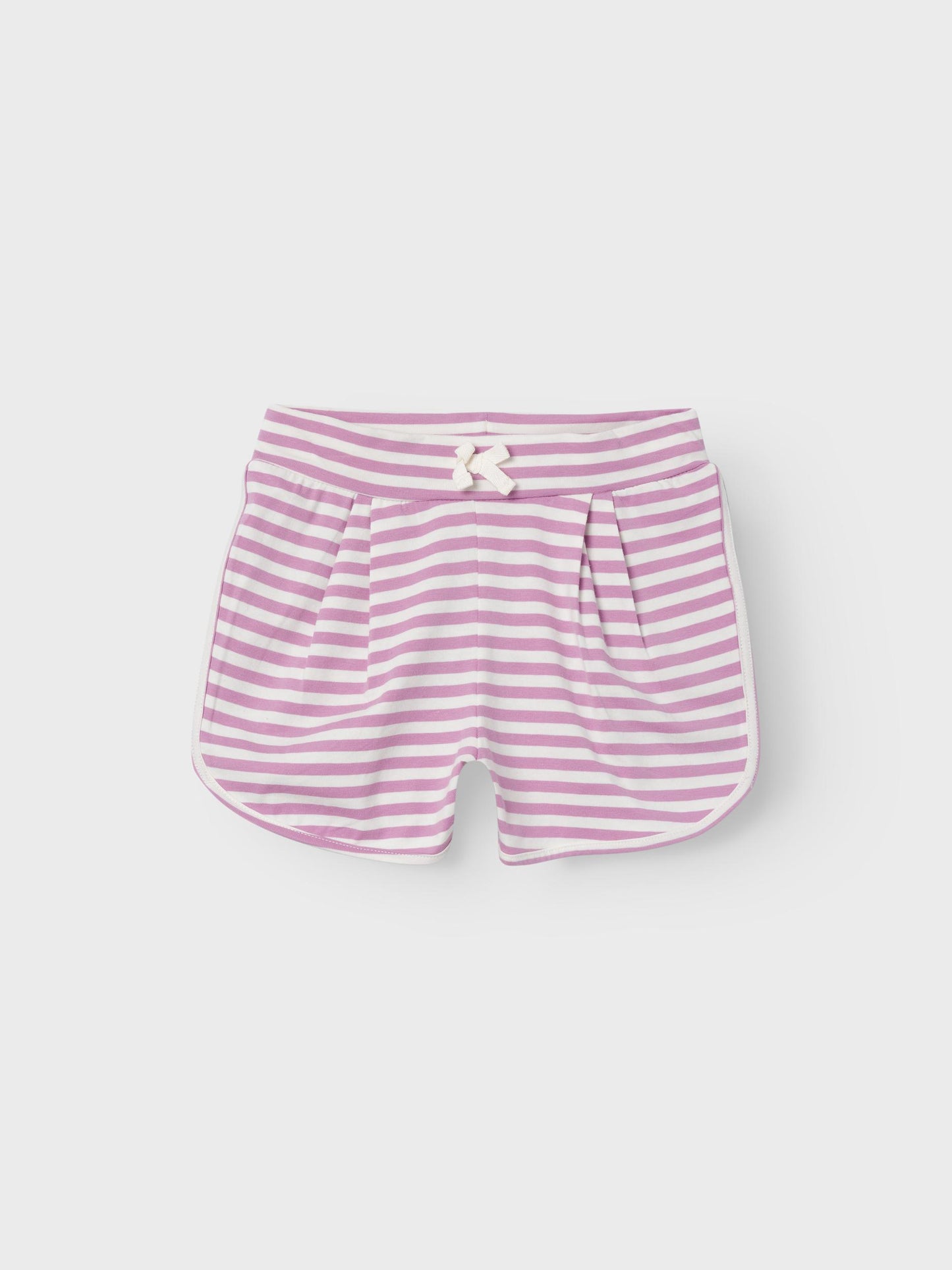 Randiga sommar shorts