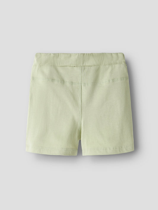 Gröna sweat shorts till pojke. Barn shorts ljusgröna till pojke från Name it.
NMMJESPER NREG SHORTS BOX PB
13251050