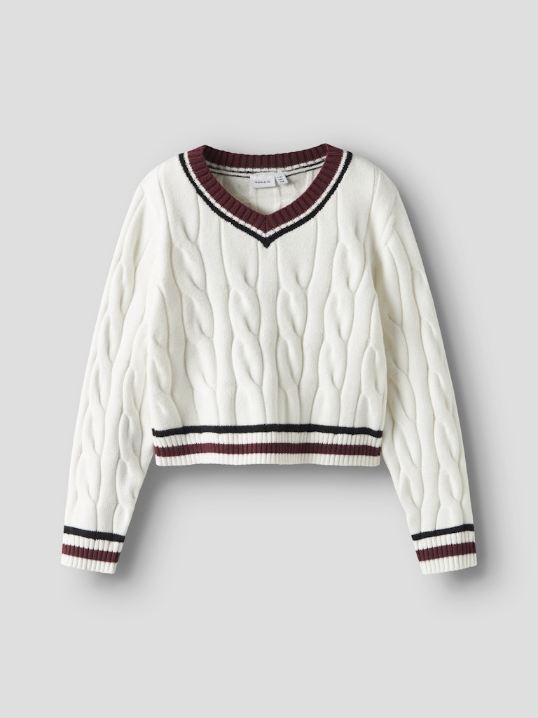 Klassisk stickad v-ringad tröja vit med röda och svarta detaljer. Sportig tröja till flicka. Barn och ungdomskläder till tjej från Name it.
NKFTEPPIE LS SHORT KNIT
13251866