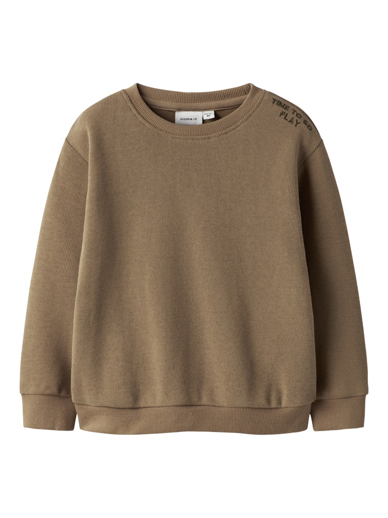 Brun enfärgad sweat tröja till pojke. Långärmad mjuk sweatshirt tröja i ekologisk bomull från Name it.
NMMTOBEAR LS NREG SWEAT UNB
13252257