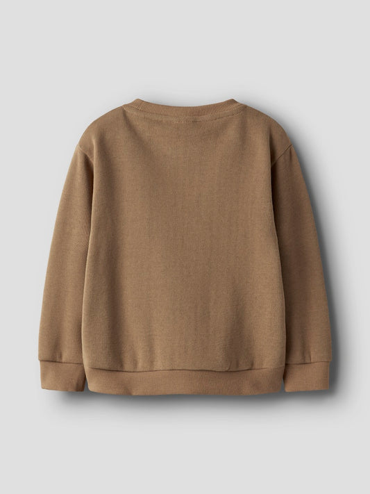 Brun enfärgad sweat tröja till pojke. Långärmad mjuk sweatshirt tröja i ekologisk bomull från Name it.
NMMTOBEAR LS NREG SWEAT UNB
13252257