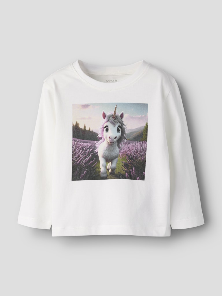Vit långärmad t-shirt med Unicorn till flicka. Söt vit tröja till flicka från Name it.
NMFVOTEA LS NREG TOP
13238407