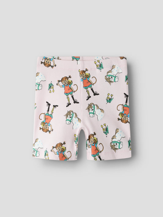 Ljus rosa cykelbyxa med Pippi Långstrump och hästen Lilla Gubben. Ribbad shorts leggings i ekologisk bomull från Name it till flicka.
NMFMARA PIPPI SHORTS LEGGING SKY
13260715