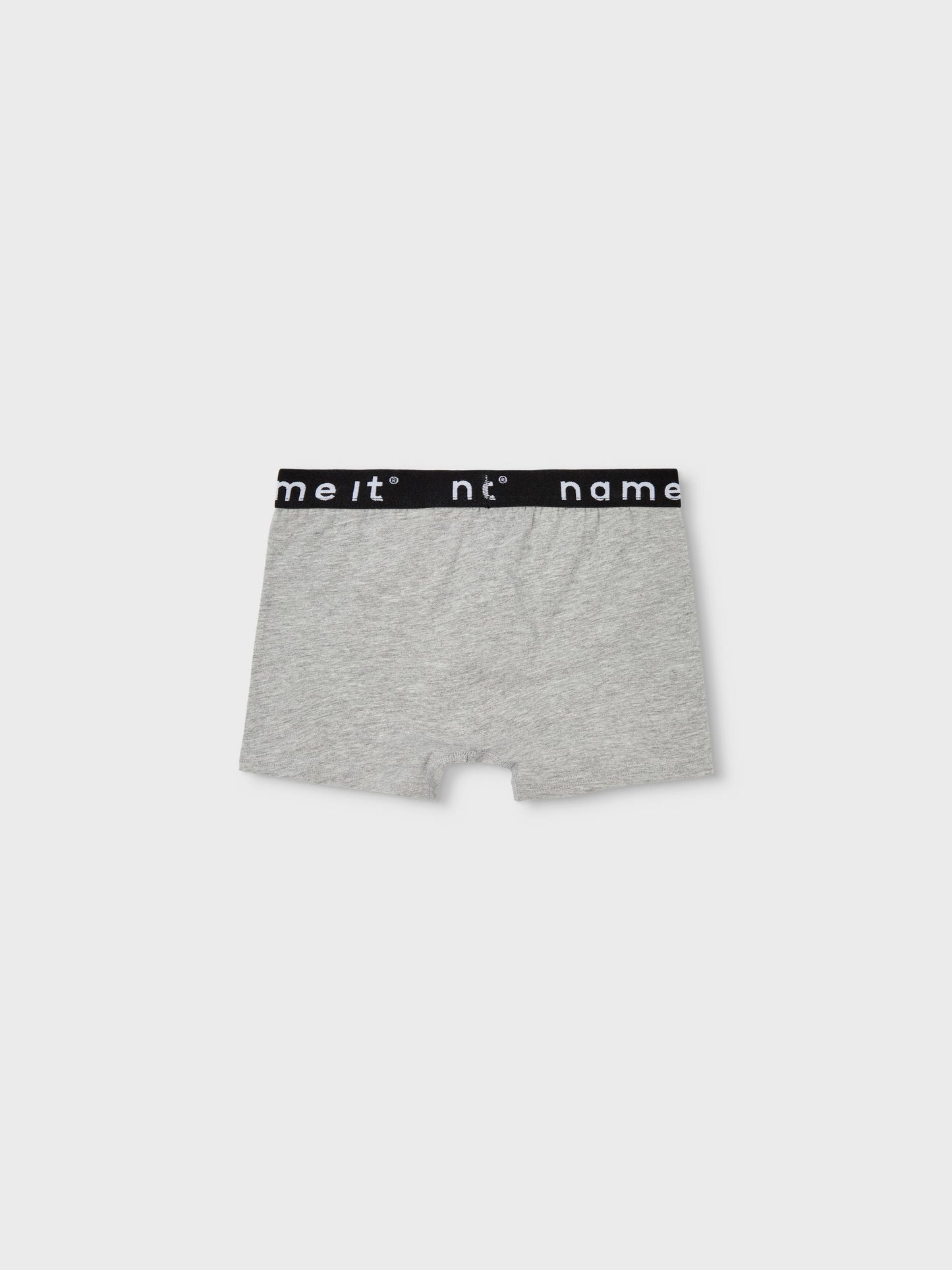 3 pack kalsonger till pojke. Barn kallingar, boxershorts med resår logga Name it till barn och ungdom kille. Grå, blå och svarta kalsonger till pojke från Name it.
NKMBOXER 3P NOOS
13208836