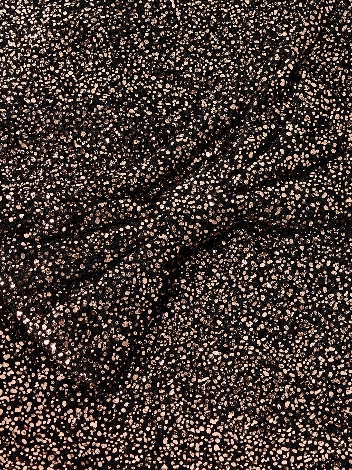 Svart guld glitter topp med rosett bak i nacken. Söt festlig tröja till flicka från Name it.
NMFDITSA LS TOP
13256276