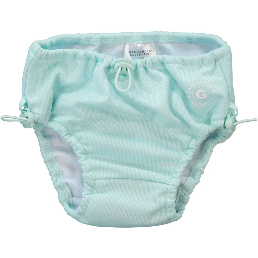 Mint grön blöj bad byxa till bebis pojke och flicka. Badbyxor till babysim blöjbadbyxa från Geggamoja.