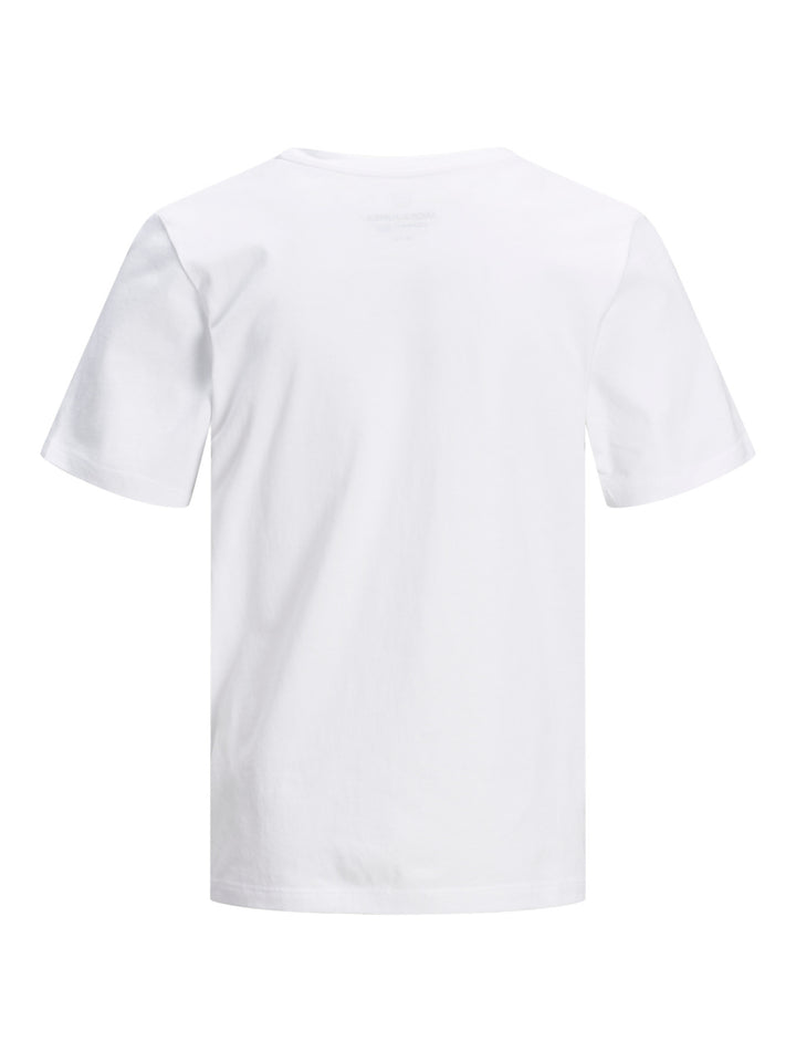 Vit bas t-shirt till pojke. Enfärgad vit kortärmad tröja helt utan tryck till ungdom kille från Jack and Jones.
JJEORGANIC BASIC TEE SS O-NECK NOOS JNR
12158433