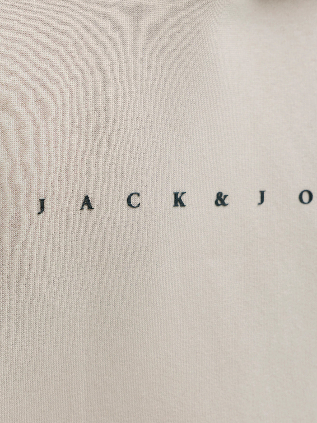 Jack & Jones Junior Star hoodie för pojke med snygg logotyp och känguruficka i färgen Moonbeam