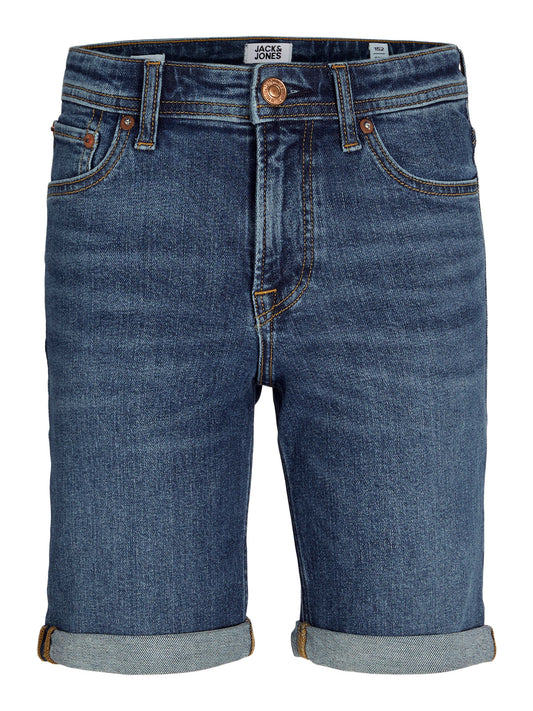 Blå klassisk jeans shorts till kille från Jack and Jones. Ungdoms shorts jeans denim till pojke.
JJIRICK JJORIGINAL SHORTS AM 360 SN JNR
12269799