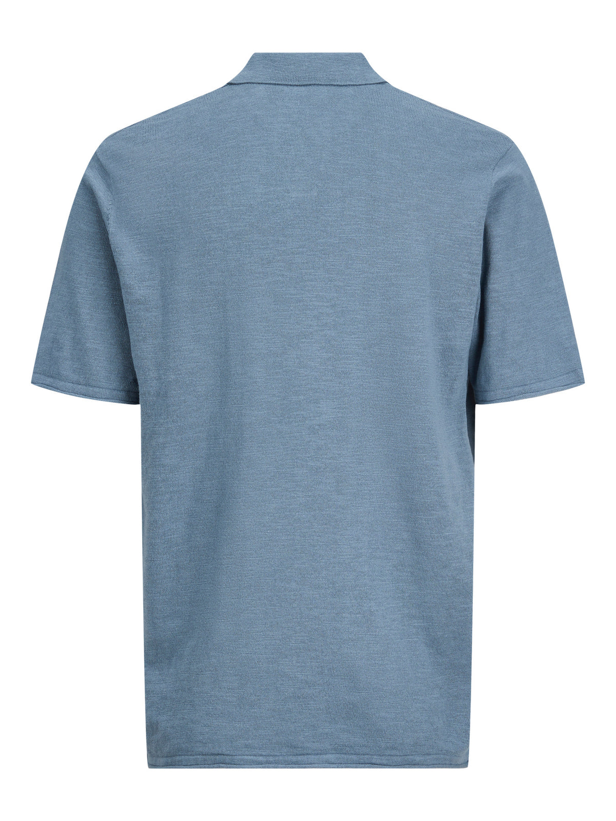 Backsidan av blå stickad pike tröja till pojke. Ungdom kläder i ekologisk bomull till kille, ungdomskläder från Jack & Jones Junior.
JJKANE KNIT SPLIT NECK POLO JNR
12288587