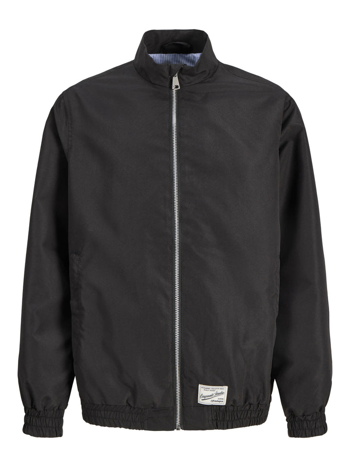 Svart klassisk bomber jacka till ungdom kille från Jack and Jones. Vår, sommar och höst jacka till pojke. Svart jacka till pojke, bomber jacka från Jack & Jones.
JORCASSIS RUSH BOMBER JACKET JNR
12296074