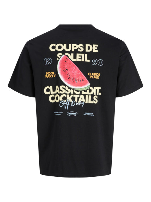 Svart t-shirt till ungdom kille med backprint melon från Jack and Jones. 
JORRIVIERA VINTAGE POSTER BACK TEE JNR
12297242
