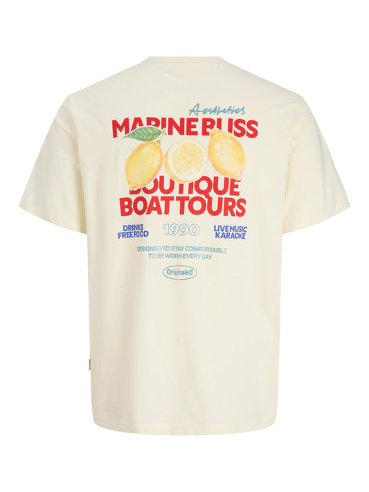 Vit t-shirt till ungdom kille med backprint lemon citron från Jack and Jones. 
JORRIVIERA VINTAGE POSTER BACK TEE JNR
12297242
