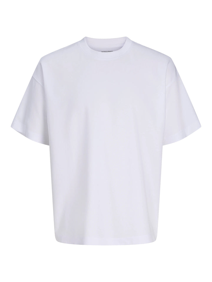 Jack & Jones Junior vit loose fit t-shirt för pojke i ekologisk bomull och återvunnen polyester med rund halsringning och mjuk interlock-kvalitet