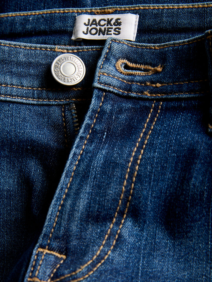 Jack & Jones Junior blå original jeans för pojke med raka ben, fem fickor och mjuk stretchig denimkvalitet