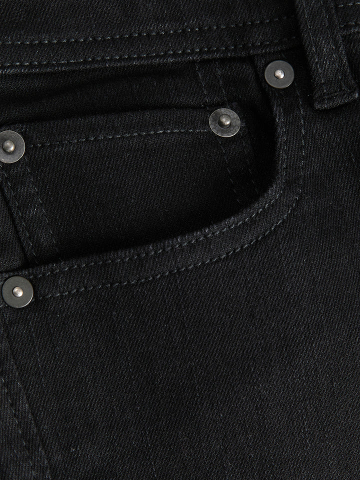 Jack & Jones Junior svarta slim jeans för pojke i mjuk stretchig denim med fem fickor och modern passform