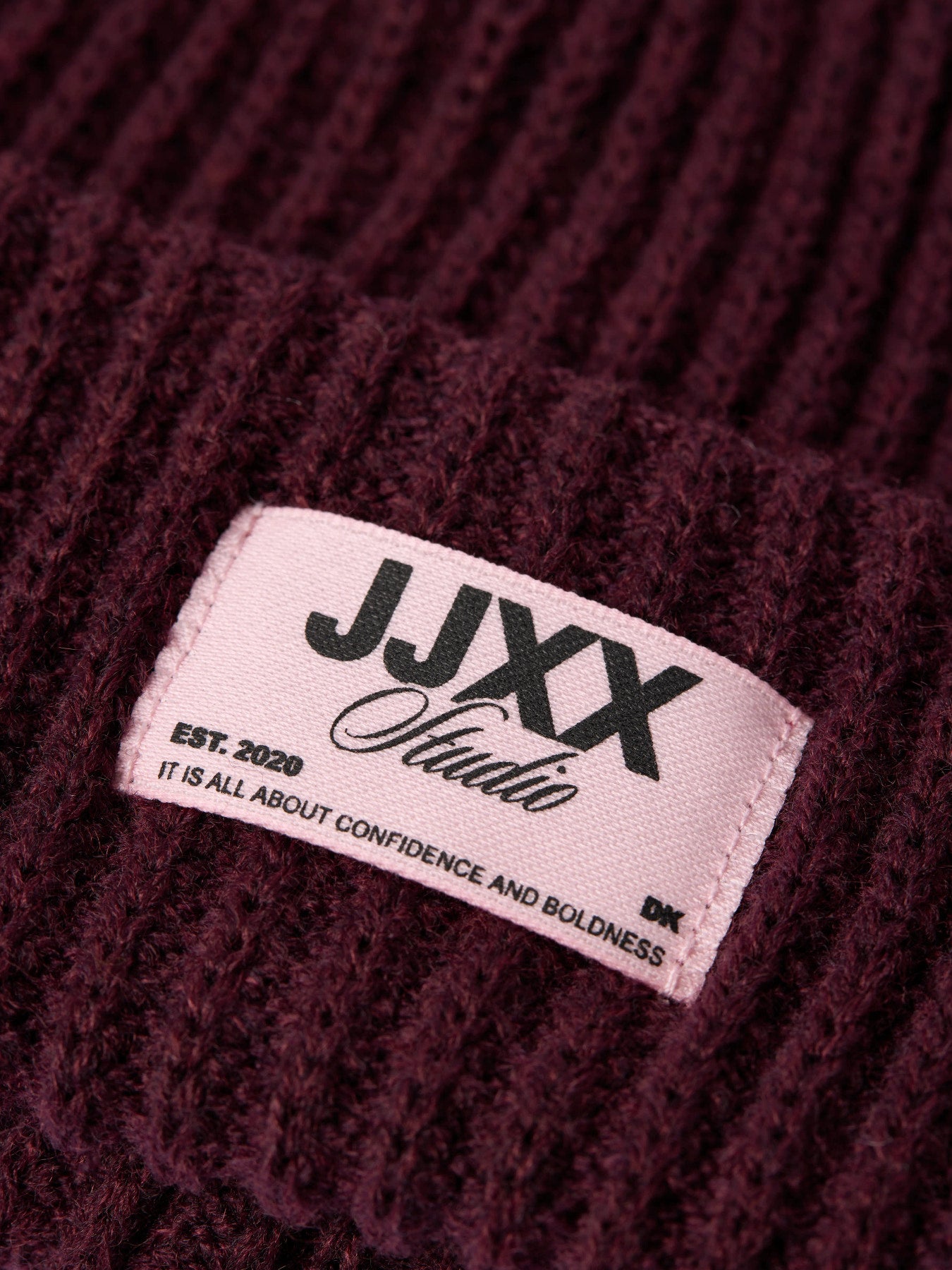 JJXX Othelia ribbstickad vinröd mössa för ungdomstjej med JJXX Studio-label – 12303476