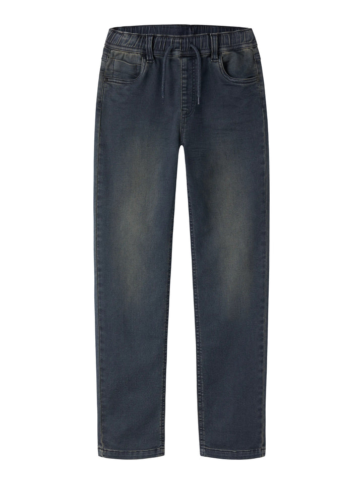 Name It mörkblå slim sweatjeans för pojke med reglerbar resår i midjan och mjuk stretchig denimkvalitet
