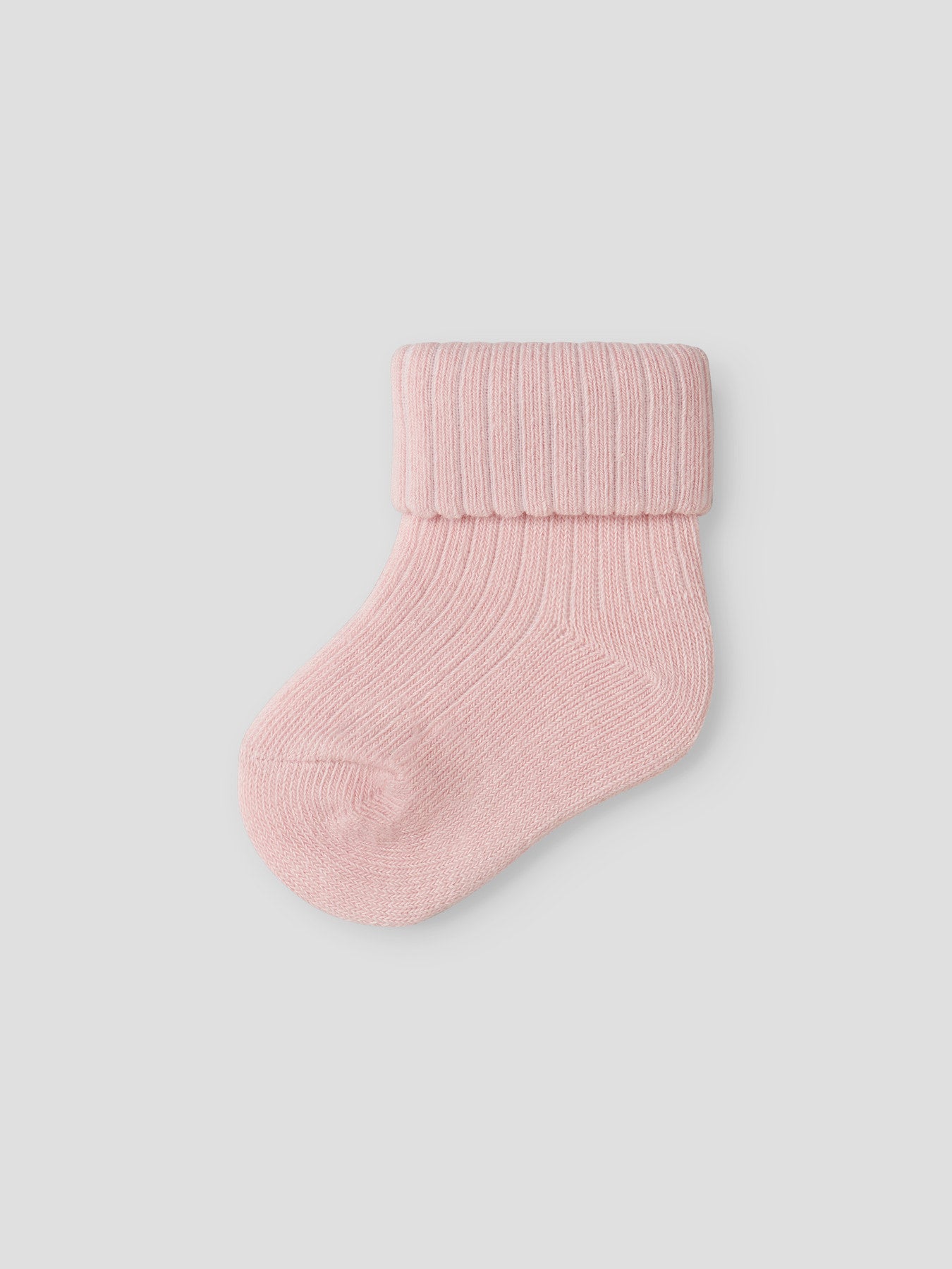 Ljus rosa baby strumpor till flicka. Bebis strumpor till nyfödd baby flicka från Name it.
NBFNOBBA SOCK
13207439